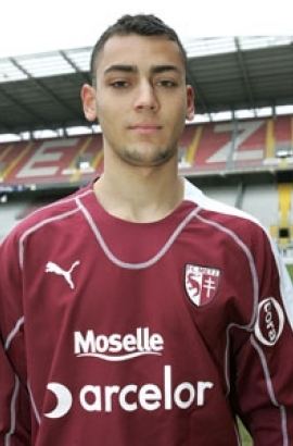 Hemza Mihoubi Hemza MIHOUBI Dfenseur Football Club de Metz FC Metz