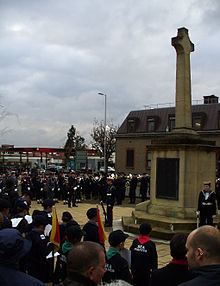 Hendon War Memorial httpsuploadwikimediaorgwikipediaenthumb8