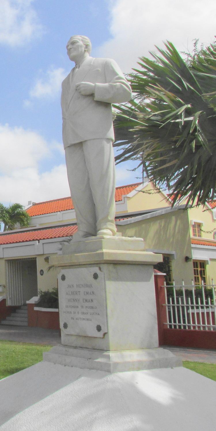 Henny Eman Statue in Oranjestad of Jan Hendrik Albert Henny Eman the first