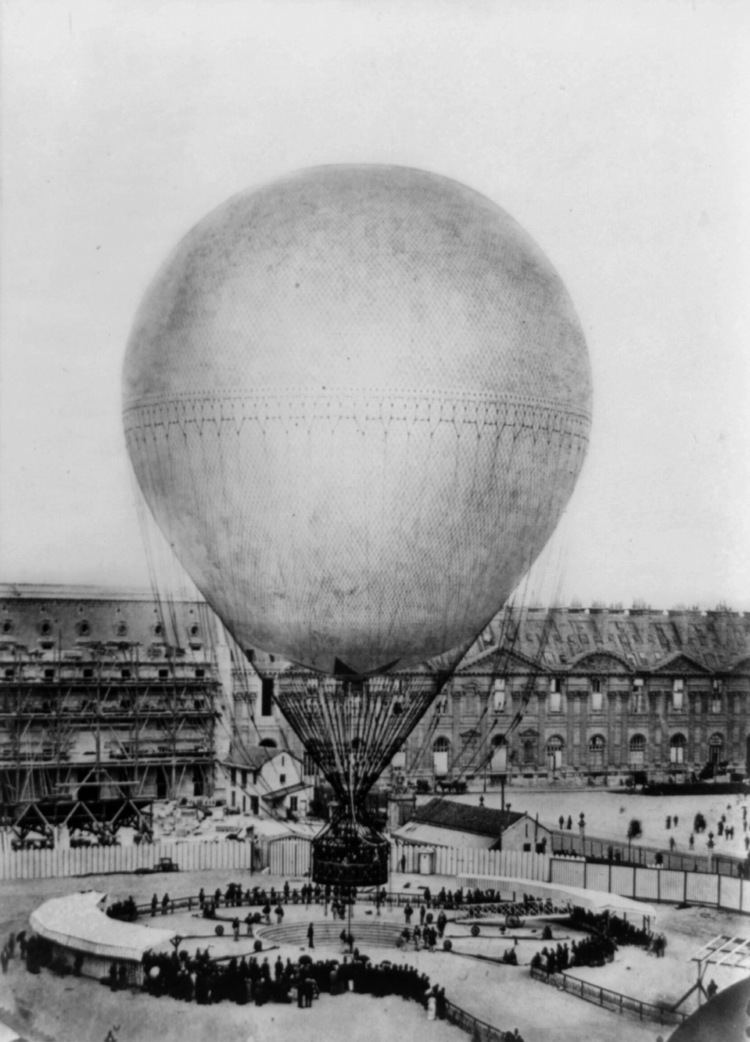Henri Giffard FileHenri Giffard39s balloon at the Tuileries 1878jpg