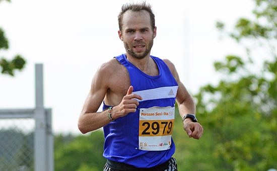 Henri Manninen Henri Manninen tavoittelee maratonin olympiarajaa Prahassa