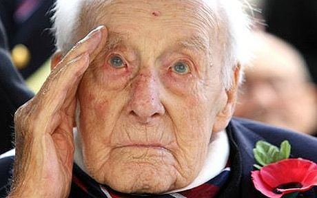 Henry Allingham World39s oldest man Henry Allingham dies Telegraph