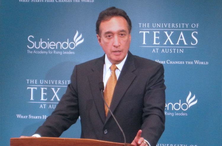 Henry Cisneros Henry Cisneros Biography Henry Cisneros39s Famous Quotes