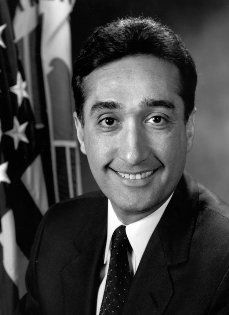 Henry Cisneros Henry Cisneros Wikipedia