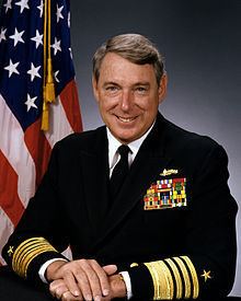 Henry H. Mauz, Jr. httpsuploadwikimediaorgwikipediacommonsthu