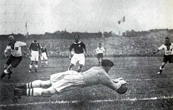 Henry Johansen Pes Miti del Calcio View topic Henry JOHANSEN 19361938