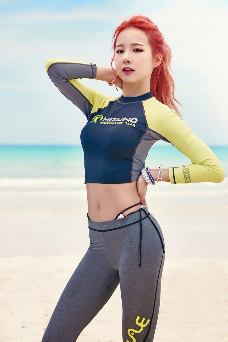 Heo Sol-ji 1000 images about Solji on Pinterest In fashion Kpop and Galaxies