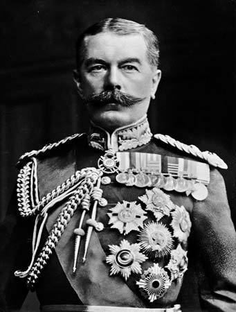 Herbert Kitchener, 1st Earl Kitchener Horatio Herbert Kitchener 1st Earl Kitchener British field