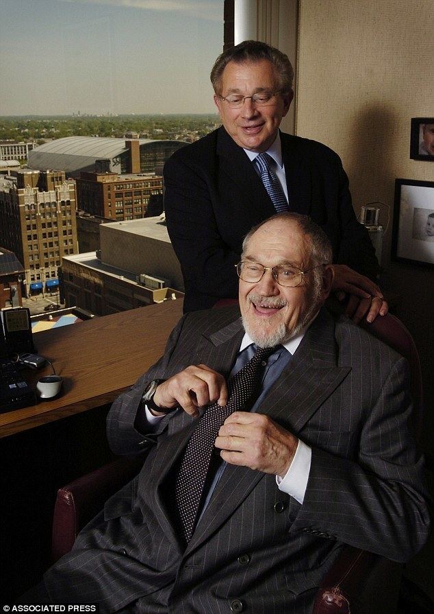 Herbert Simon (real estate) Indiana Pacers owner Herb Simon launches legal battle over brothers