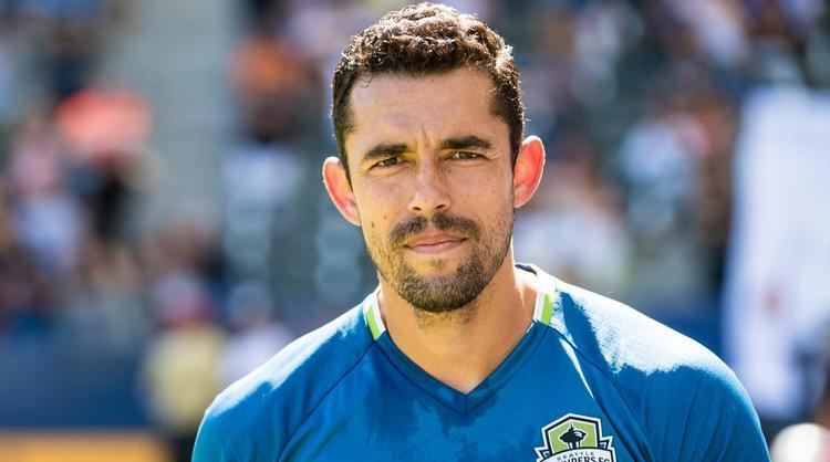 Herculez Gomez Herculez Gomez retires joins ESPN as a soccer analyst SIcom