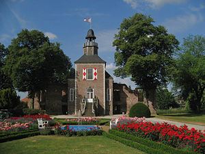 Hertefeld Castle httpsuploadwikimediaorgwikipediacommonsthu