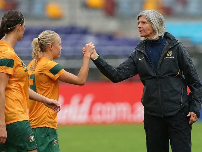 Hesterine de Reus Matildas in revolt against Dutch coach Hesterine de Reus