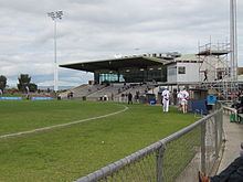 Hickinbotham Oval httpsuploadwikimediaorgwikipediacommonsthu