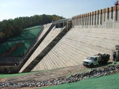 Hickory Log Creek Dam httpsuploadwikimediaorgwikipediaencceHic