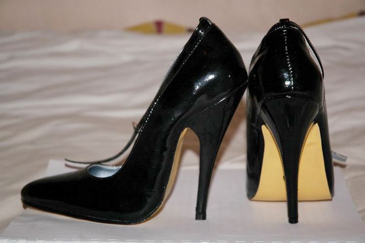 High-heeled footwear