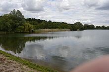 Hilfield Park Reservoir httpsuploadwikimediaorgwikipediacommonsthu