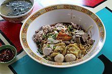 Hill Street Tai Hwa Pork Noodle httpsuploadwikimediaorgwikipediacommonsthu