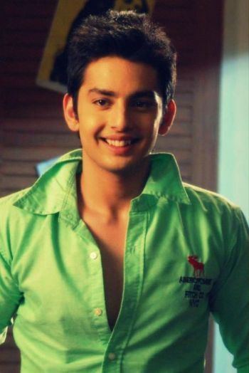 Himansh Kohli HimanshKohli01jpgitokiFhS1Ihr