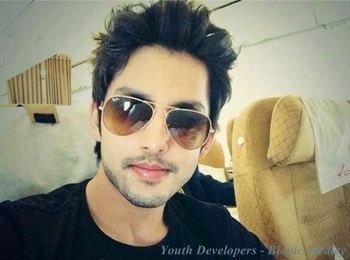 Himansh Kohli Yaariyan Actor Himansh Kohli Biography Movies Marriage