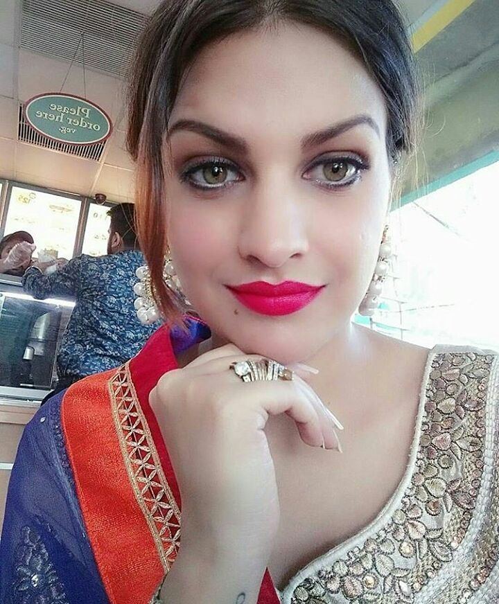 Himanshi Khurana Himanshi Khurana Hot Sexy Unseen Photos Images And Wallpapers