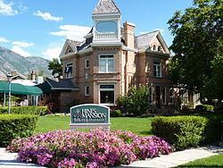 Hines Mansion httpsuploadwikimediaorgwikipediacommonsthu