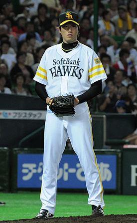 Hiroki Yamada (baseball) httpsuploadwikimediaorgwikipediacommonsthu