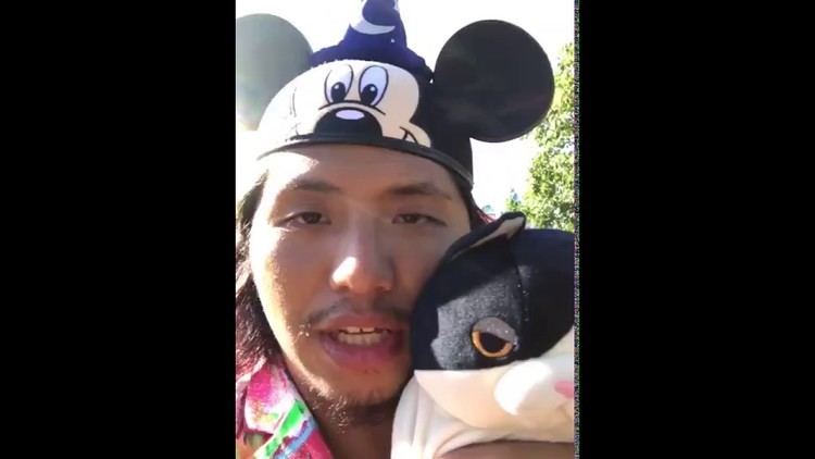 Hiromu Takahashi Hiromu Takahashi goes to Disneyland with Daryl YouTube