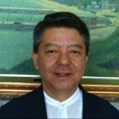 Hiroshi Yanai (publisher) httpspbstwimgcomprofileimages668623338mar