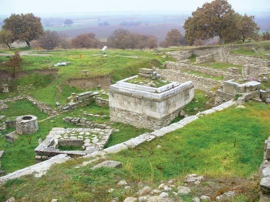 Hisarlik Hisarlik archaeological site Turkey Britannicacom