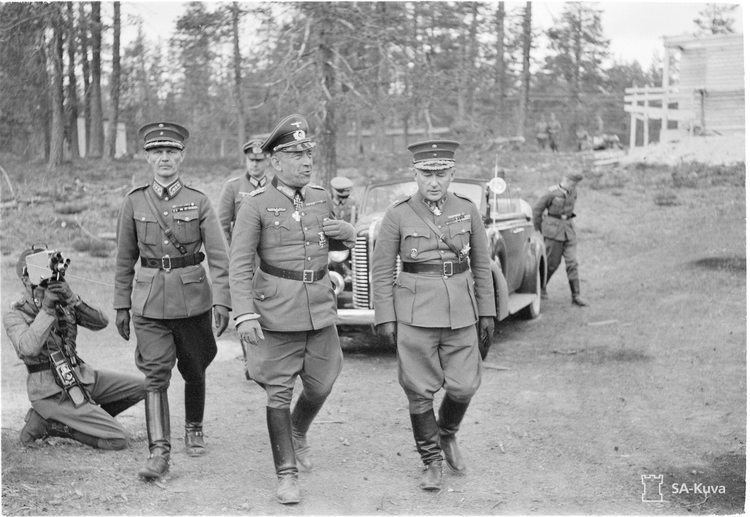 Hjalmar Siilasvuo FileVon Falkenhorst meeting Finnish General Hjalmar Siilasvuo June