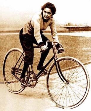 Hélène Dutrieu Vintage Bikes by Papillionaire Hlne Dutrieu Cycling Biography