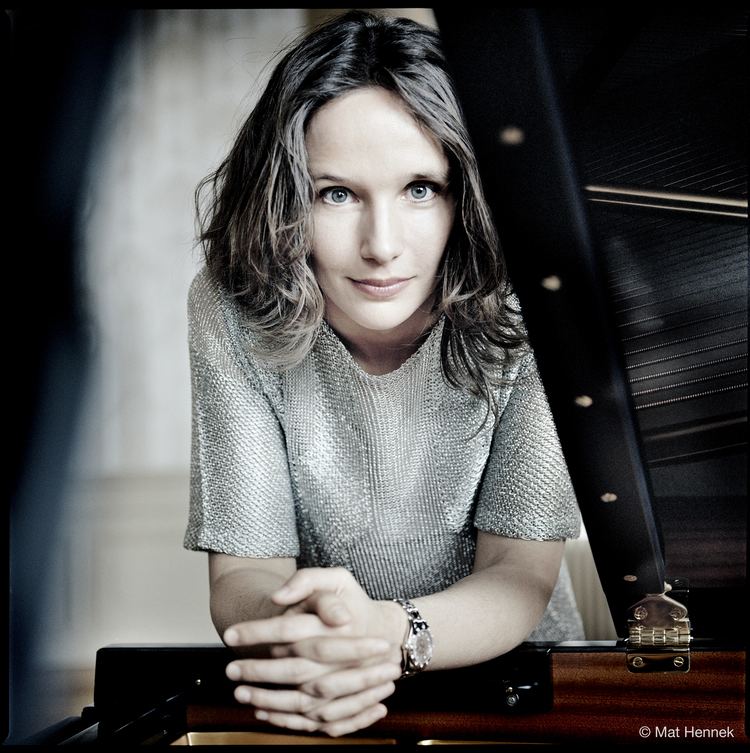 Hélène Grimaud Helene Grimaud is the hottest classical pianist on the planet
