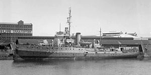 HMAS Bowen httpsuploadwikimediaorgwikipediacommonsthu