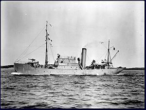 HMCS Arras httpsuploadwikimediaorgwikipediacommonsthu