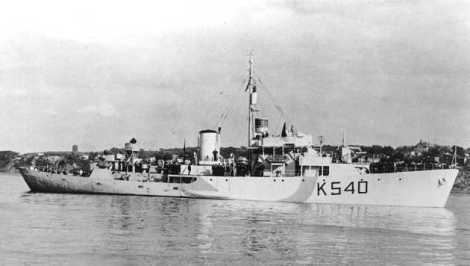 HMCS Beauharnois (K540) httpsuploadwikimediaorgwikipediacommons55