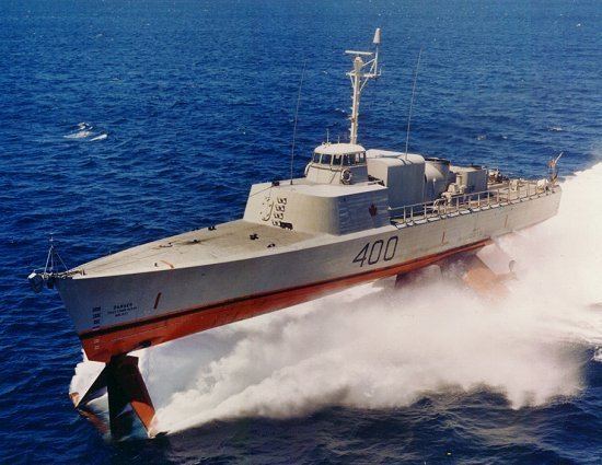 HMCS Bras d'Or (FHE 400) wwwreadyayereadycomshipspostwarauxbrasdorjpg