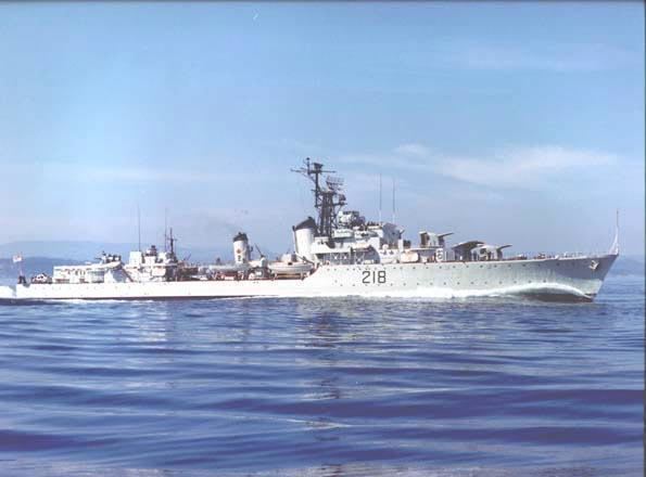 HMCS Cayuga (R04) jproccacayugacayugacolourjpg