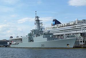 HMCS Iroquois (DDG 280) httpsuploadwikimediaorgwikipediacommonsthu