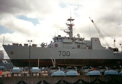 HMCS Kingston (MM 700) HMCS Kingston MM 700