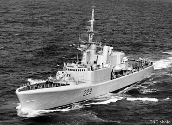 HMCS Ottawa (DDH 229) wwwseaforcesorgmarintCanadianNavyDestroyerD