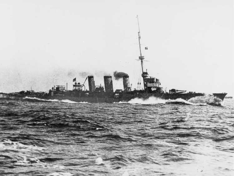 HMS Curlew (D42) HMS Curlew light cruiser British warships of World War 1