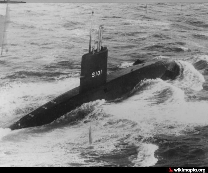HMS Dreadnought (S101) HMS Dreadnought SSN decom military nuclear submarine