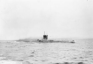 HMS E42 httpsuploadwikimediaorgwikipediacommonsthu