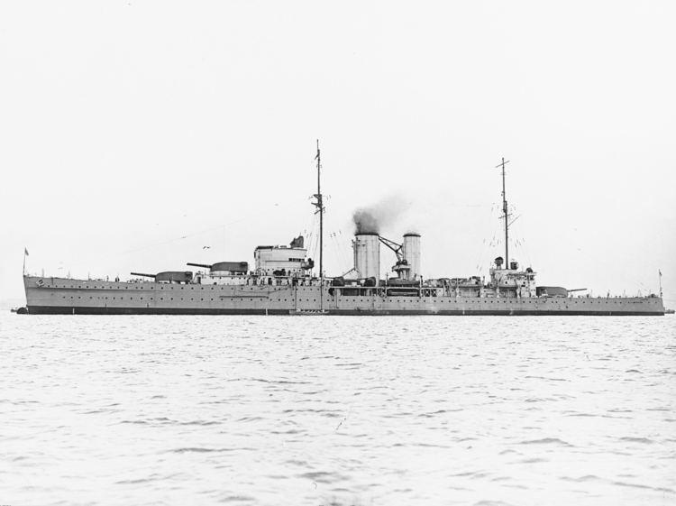 HMS Exeter (68) FileHMS Exeter 68 at anchor in the 1930sjpg Wikimedia Commons