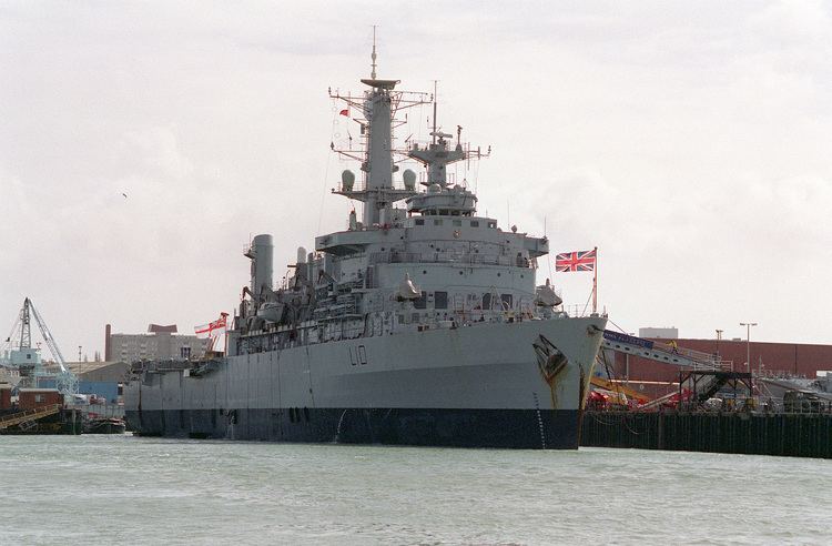 HMS Fearless (L10) FileHMS Fearless L10 Portsmouth 1994jpeg Wikimedia Commons