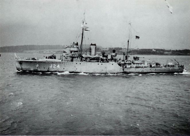HMS Hebe (J24) HMS Hebe 1940 Halcyon Class Minesweeper