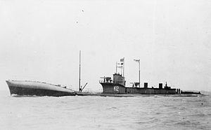 HMS K12 httpsuploadwikimediaorgwikipediacommonsthu