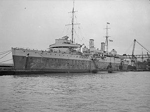 HMS Maidstone (1937) httpsuploadwikimediaorgwikipediacommonsthu
