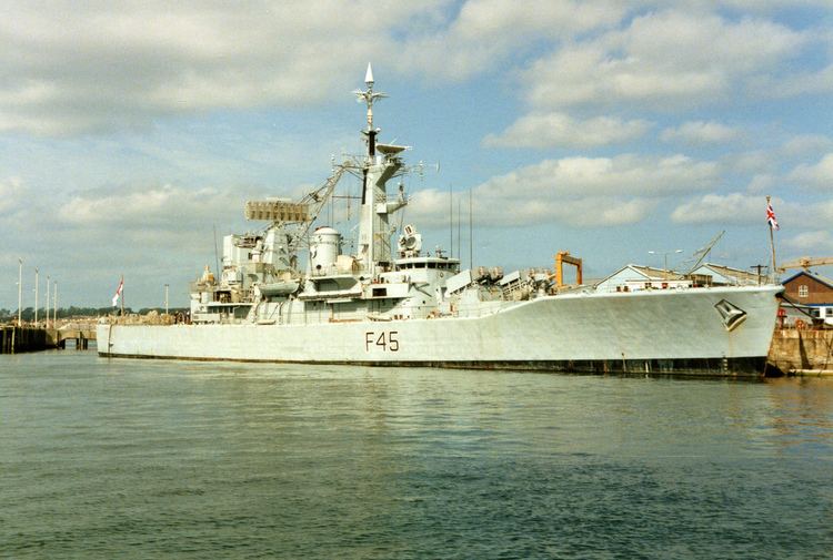 HMS Minerva (F45) HMS Minerva F45 HMS Minerva F45 a Leanderclass friga Flickr