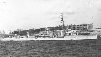 HMS Montrose (D01) httpsuploadwikimediaorgwikipediaenthumb2